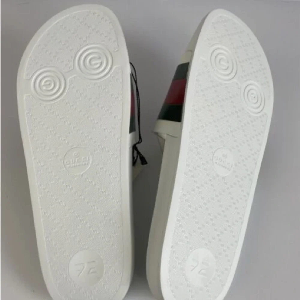 Gucci Pursuit 72 Pool Slides White Rubber 308234 Size 10 - Picture 8 of 10